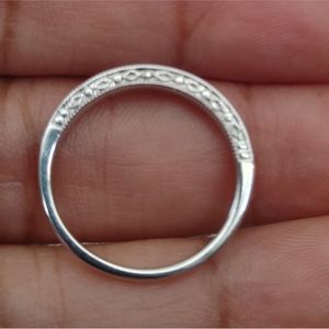 1/4 Ct white 14kt gold wedding band